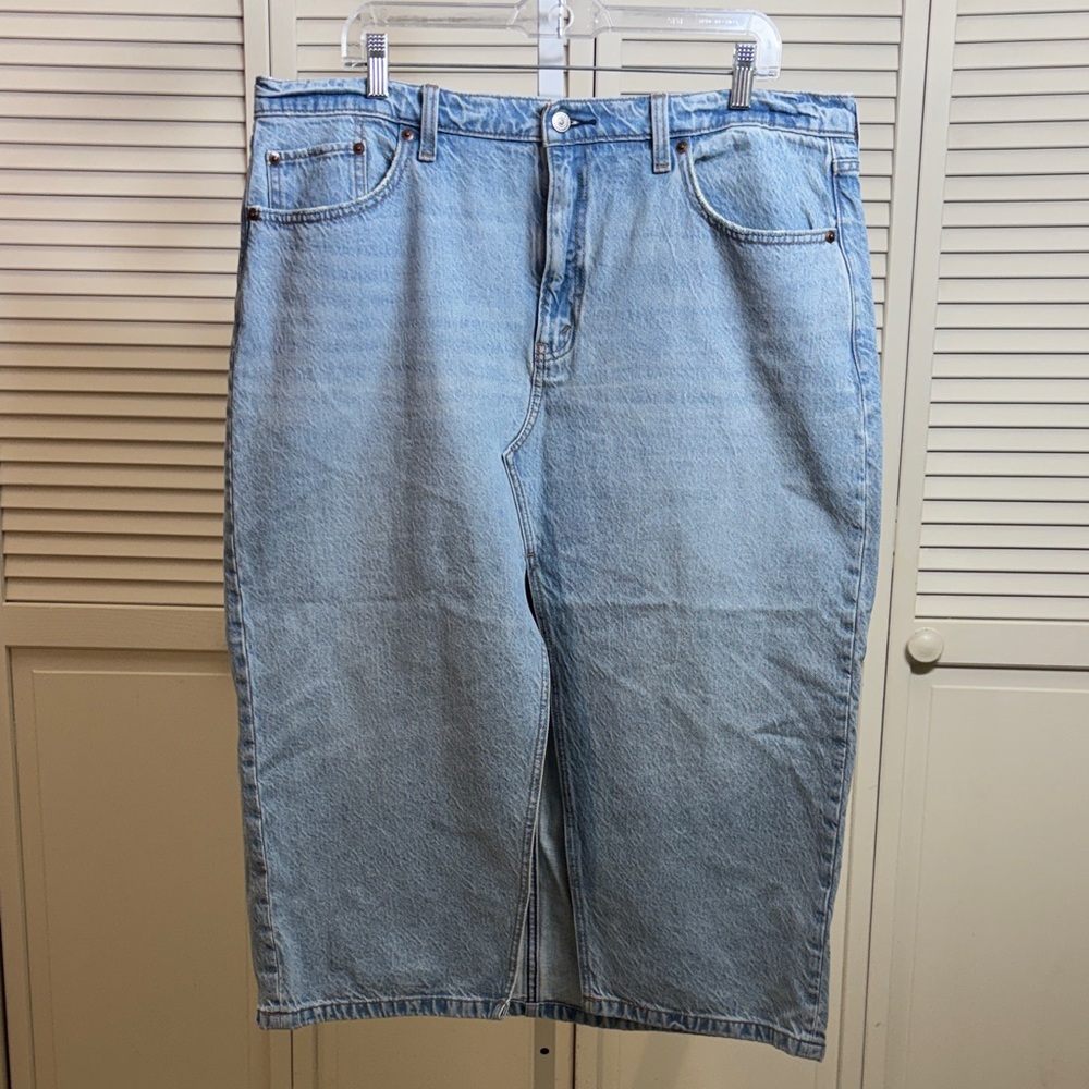 Abercrombie & Fitch High Rise Blue Denim Midi Skirt with Slit Size 16